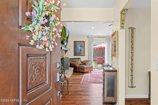 8951 BROOKSHIRE Court, Jacksonville, FL 32257