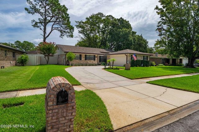 8951 BROOKSHIRE Court, Jacksonville, FL 32257