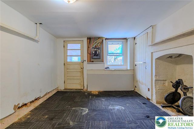 40 South 12th Street, Easton, PA 18042