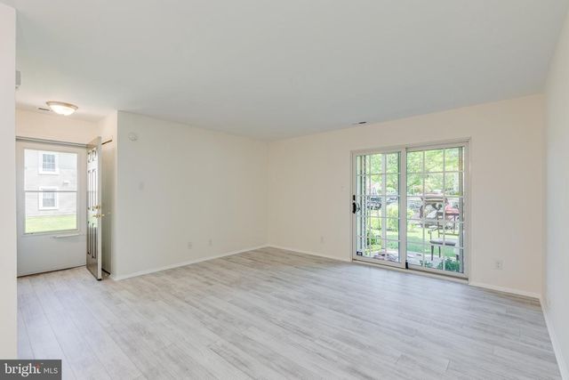 5711-A ADELAIDE DR, Mount Laurel, NJ 08054