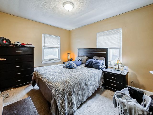 4826 Yorkshire Road, Detroit, MI 48224