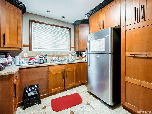 4826 Yorkshire Road, Detroit, MI 48224