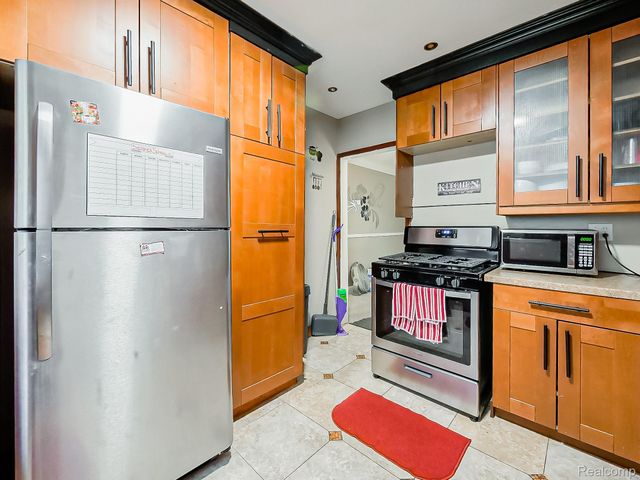 4826 Yorkshire Road, Detroit, MI 48224