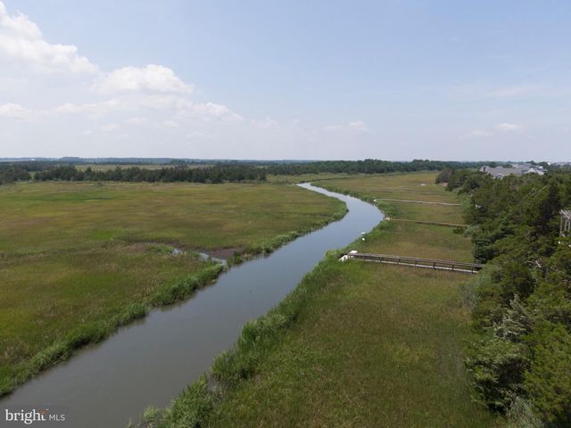 2711 S BAY SHORE DR, Milton, DE 19968