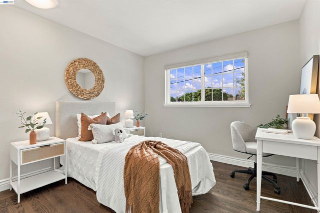 38454 Glenview Dr, Fremont, CA 94536