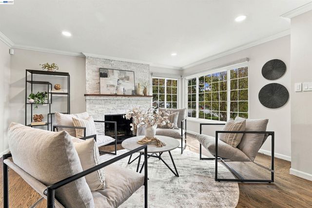 38454 Glenview Dr, Fremont, CA 94536