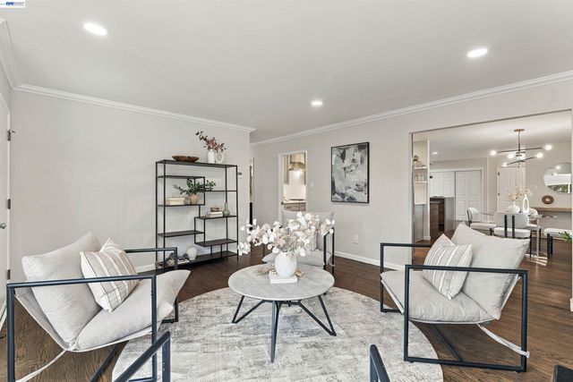 38454 Glenview Dr, Fremont, CA 94536