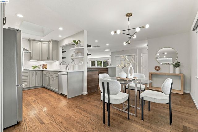 38454 Glenview Dr, Fremont, CA 94536