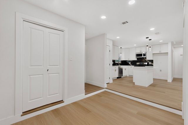 1313 Crockett Street, Garland, TX 75040