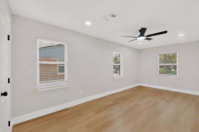 1313 Crockett Street, Garland, TX 75040