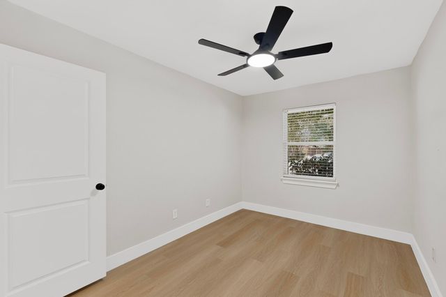 1313 Crockett Street, Garland, TX 75040