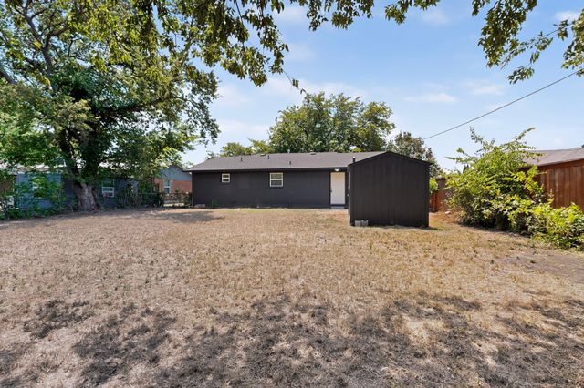 1313 Crockett Street, Garland, TX 75040
