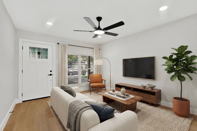 1313 Crockett Street, Garland, TX 75040
