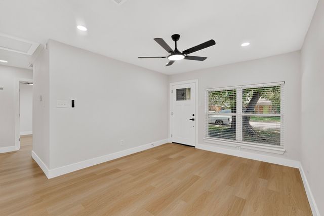 1313 Crockett Street, Garland, TX 75040
