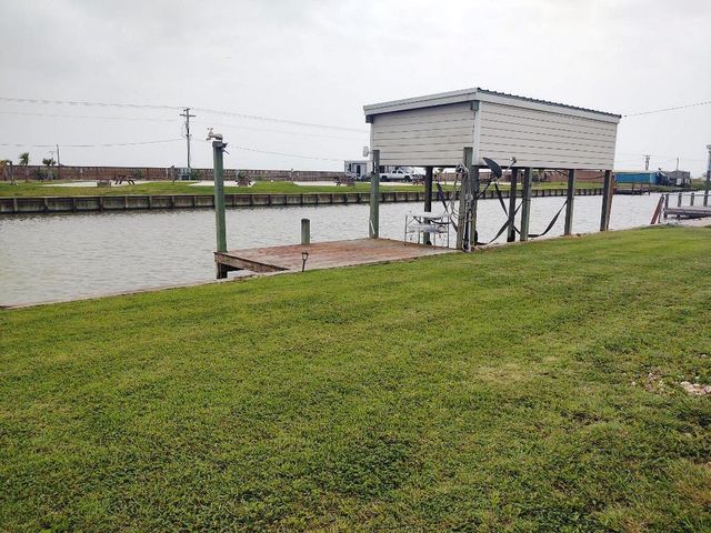 1705 County Road 299, Sargent, TX 77414