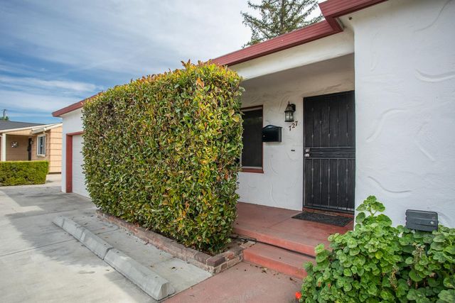 727 Gray Ave, Yuba City, CA 95991