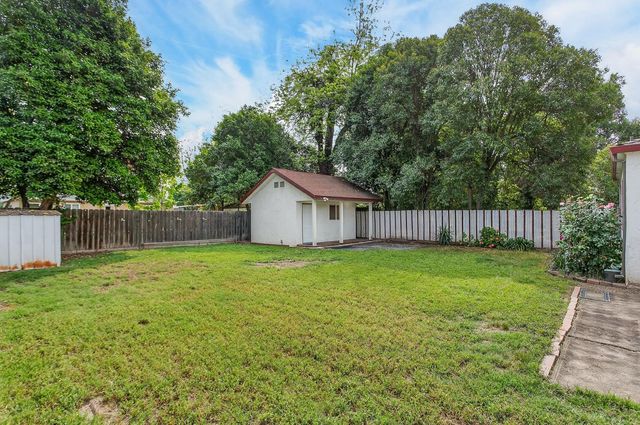 727 Gray Ave, Yuba City, CA 95991