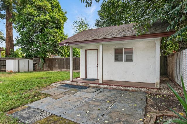 727 Gray Ave, Yuba City, CA 95991