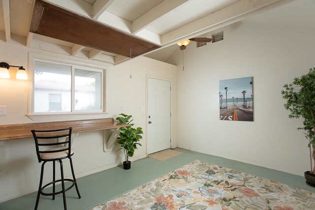 727 Gray Ave, Yuba City, CA 95991