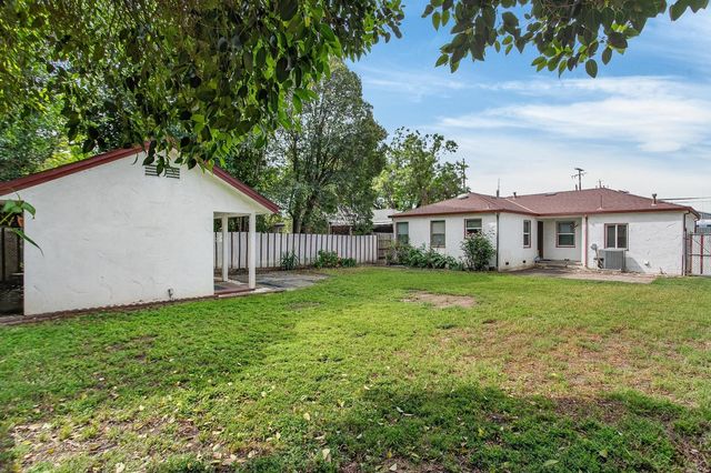 727 Gray Ave, Yuba City, CA 95991