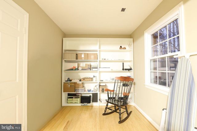 7966 HIDDEN BRIDGE DR, Springfield, VA 22153