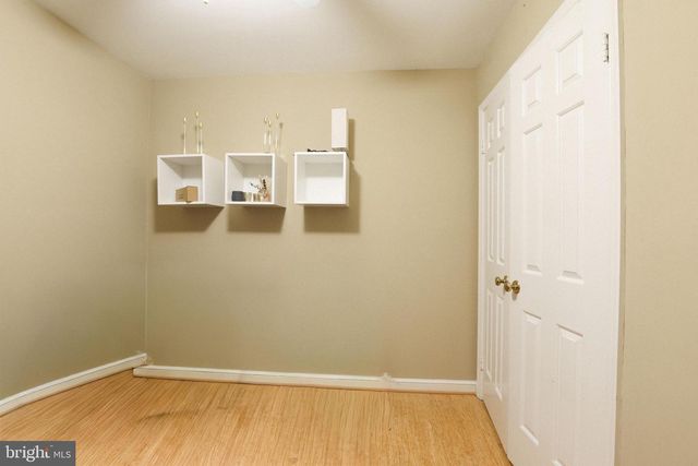 7966 HIDDEN BRIDGE DR, Springfield, VA 22153