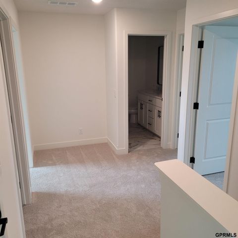 19826 Cinnamon Street, Gretna, NE 68135