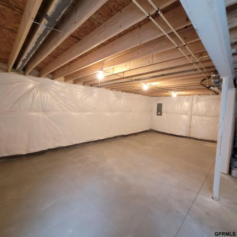 19826 Cinnamon Street, Gretna, NE 68135