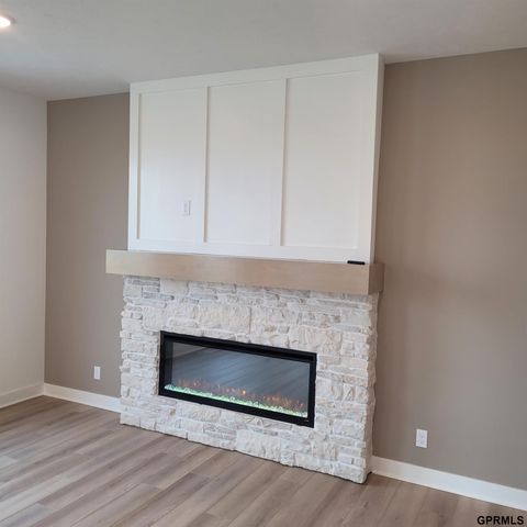 19826 Cinnamon Street, Gretna, NE 68135