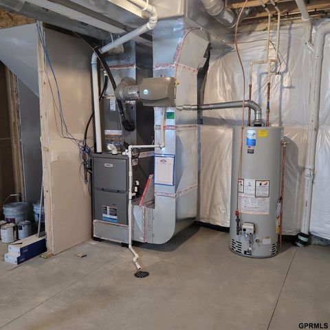 19826 Cinnamon Street, Gretna, NE 68135