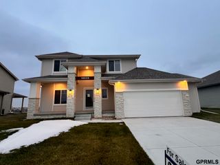 19826 Cinnamon Street, Gretna, NE 68135