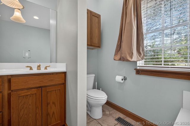 9917 E Shadowlake Drive, Claremore, OK 74017