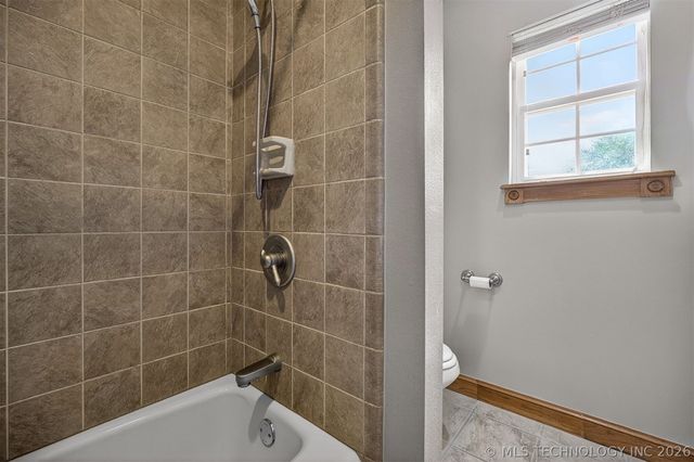 9917 E Shadowlake Drive, Claremore, OK 74017