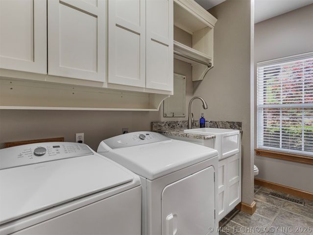 9917 E Shadowlake Drive, Claremore, OK 74017