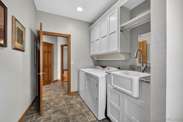 9917 E Shadowlake Drive, Claremore, OK 74017