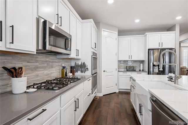 8375 Estes Park Avenue, Littleton, CO 80125