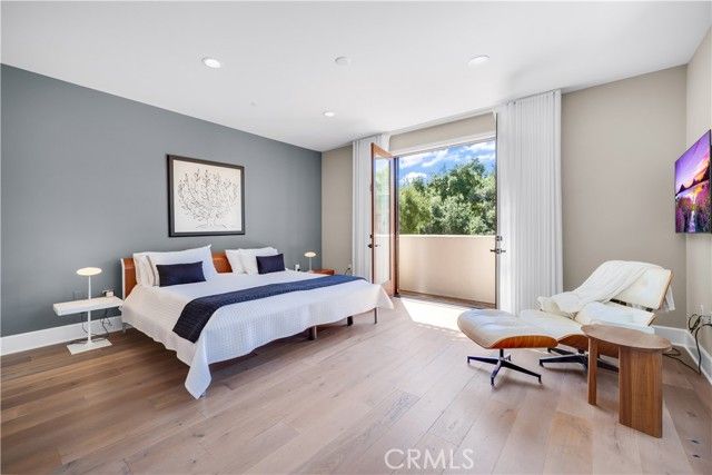 23500 Park Sorrento D21, Calabasas, CA 91302