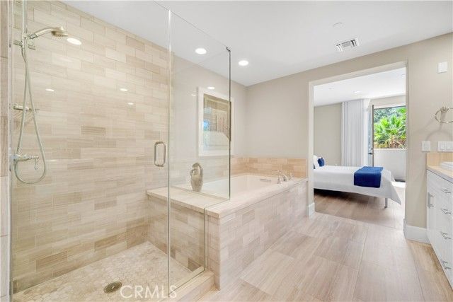 23500 Park Sorrento D21, Calabasas, CA 91302