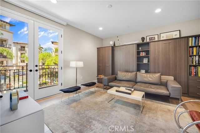 23500 Park Sorrento D21, Calabasas, CA 91302