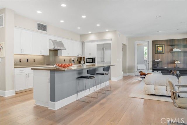 23500 Park Sorrento D21, Calabasas, CA 91302