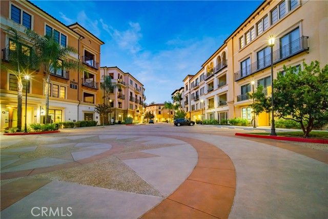 23500 Park Sorrento D21, Calabasas, CA 91302