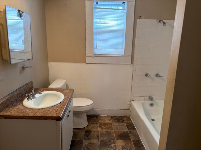 1937 Baxter Street, North Charleston, SC 29405