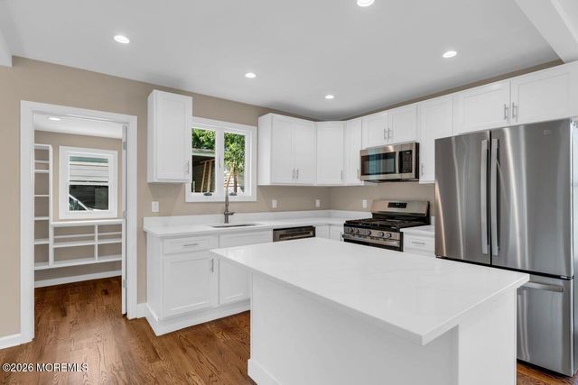 18 Maple Avenue A, Eatontown, NJ 07724