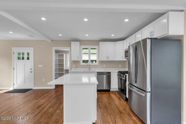 18 Maple Avenue A, Eatontown, NJ 07724
