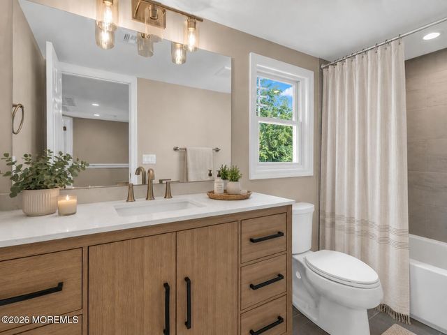 18 Maple Avenue A, Eatontown, NJ 07724