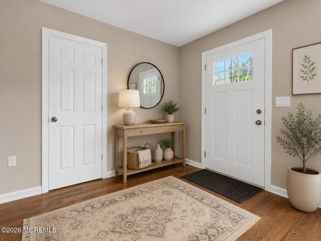 18 Maple Avenue A, Eatontown, NJ 07724
