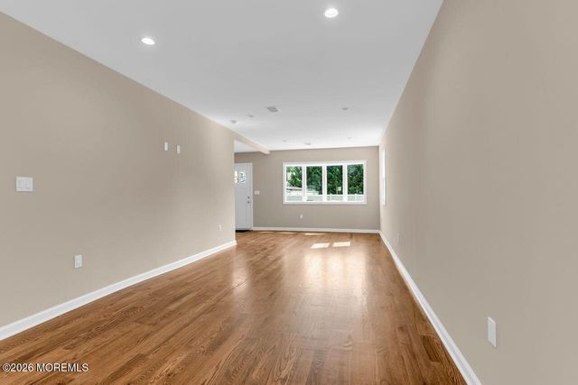 18 Maple Avenue A, Eatontown, NJ 07724