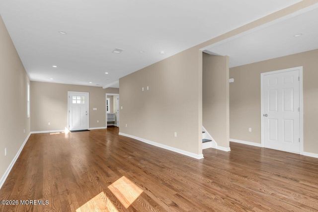 18 Maple Avenue A, Eatontown, NJ 07724