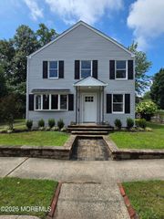 18 Maple Avenue A, Eatontown, NJ 07724
