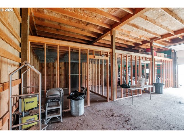 7873 PARKER Ln, Turner, OR 97392